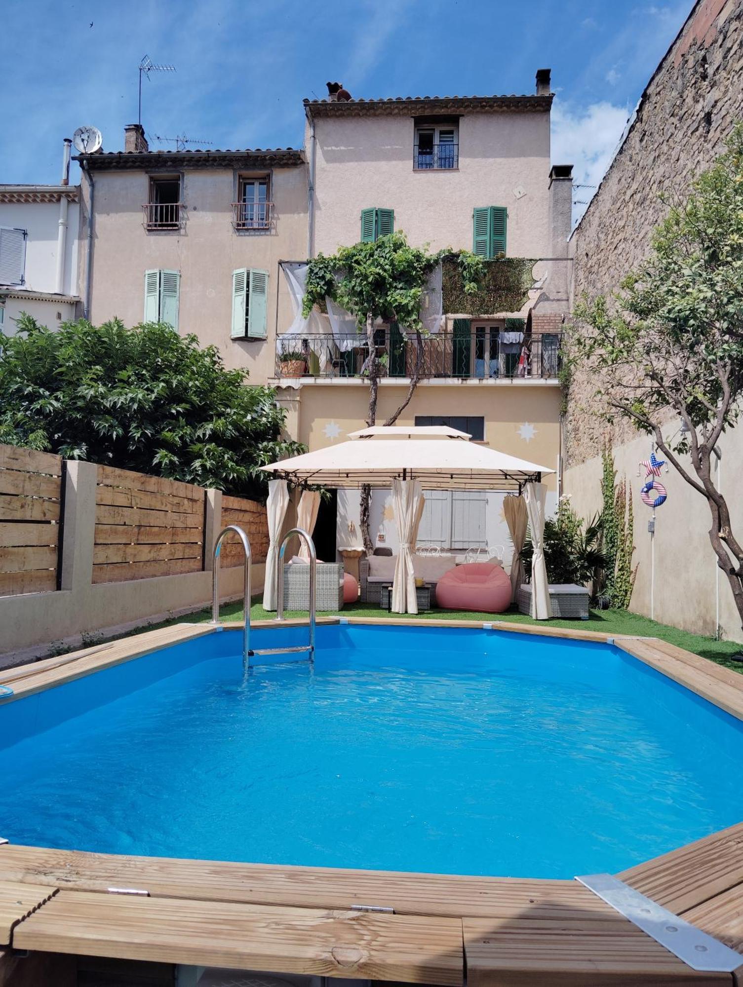 Maison Chez Marthe Le Muy Exterior foto